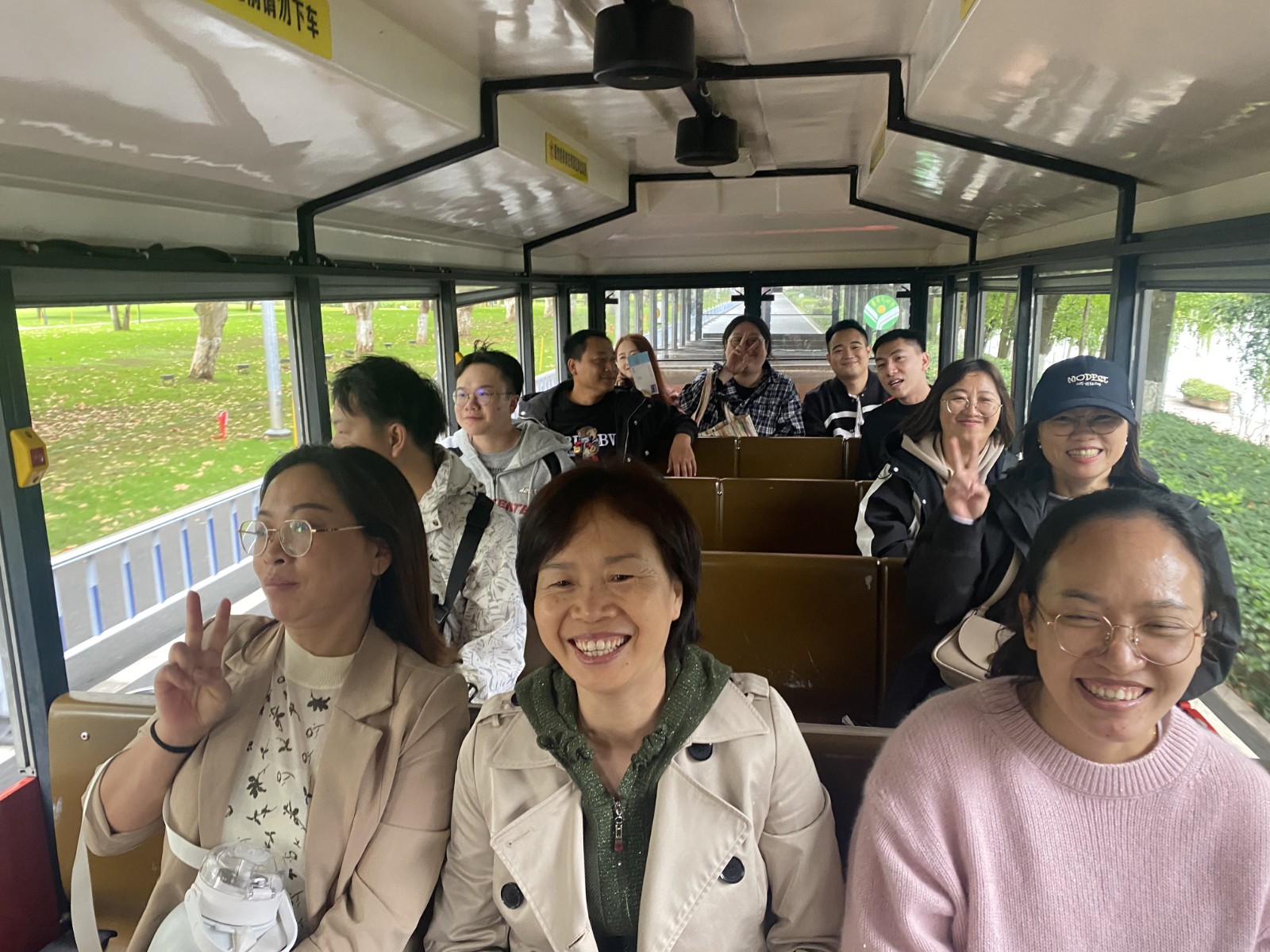 易順建工集團有限公司5天湖南團建旅行圓滿結(jié)束！